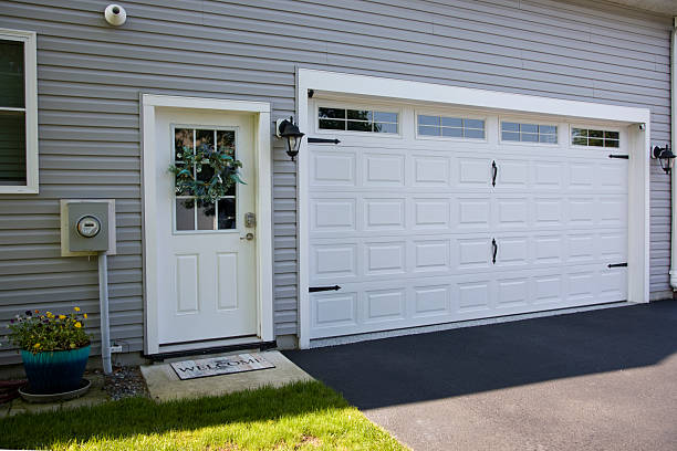 24/7 Emergency Garage Door Panel Replacement experts in Dale, PA